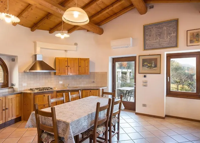 Villa Lucia Coi-Quiet And Lake View