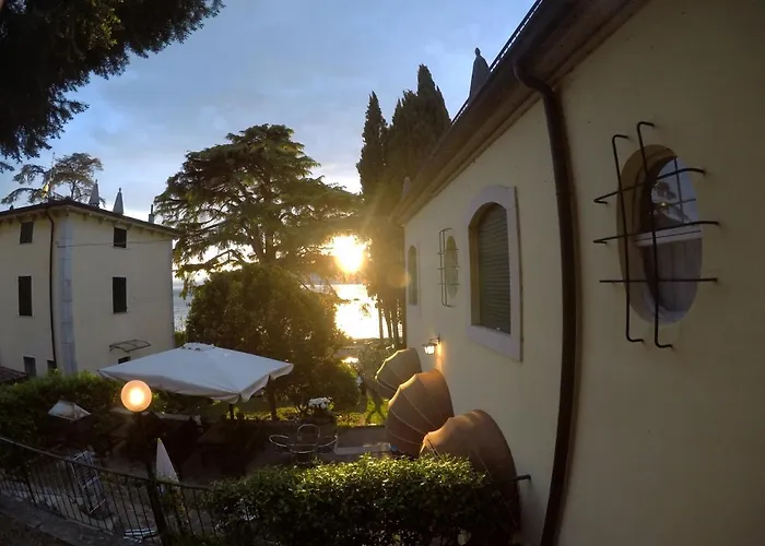 Villa Corteolivo Rooms